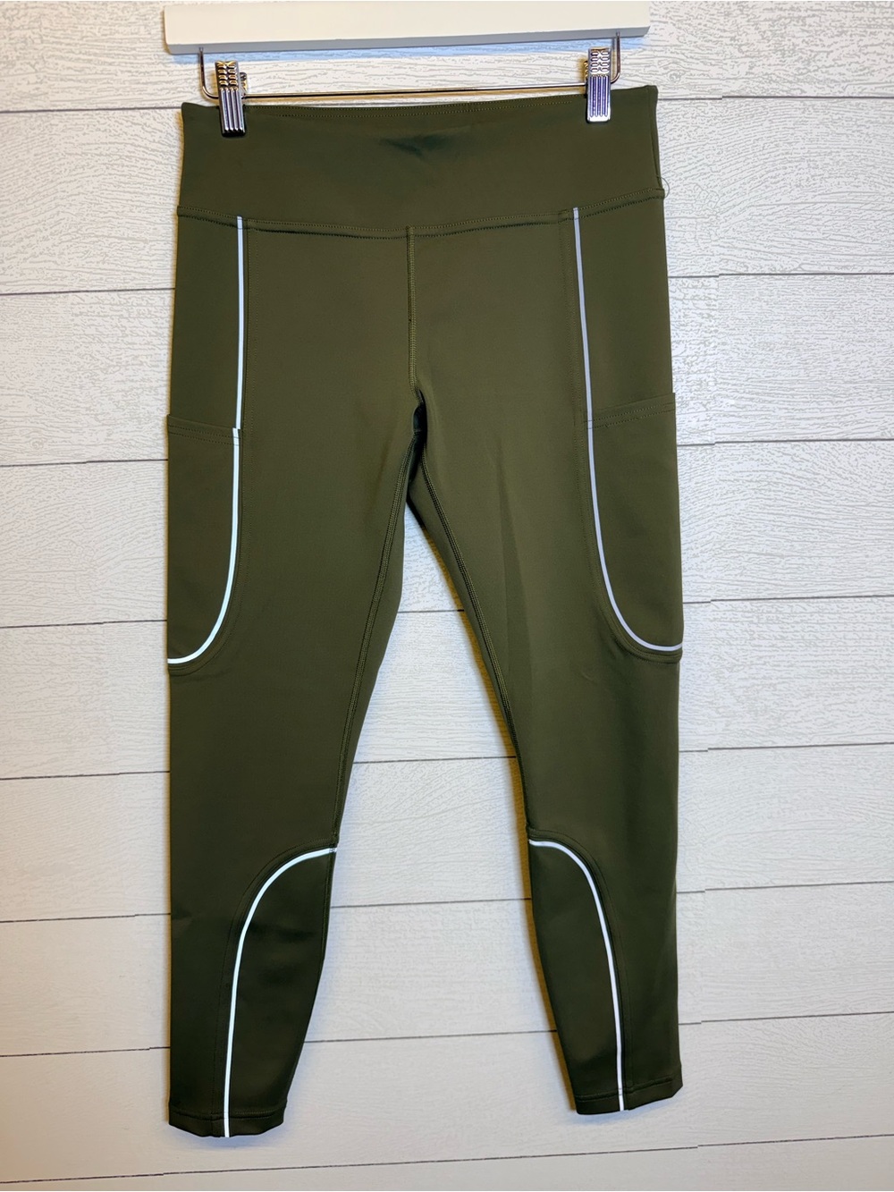 Outdoor Voices Olive Green Leggings with Reflective lines Size Medium